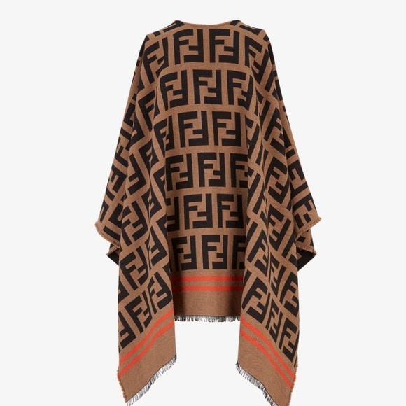 Fendi Poncho - Picture 2 of 7